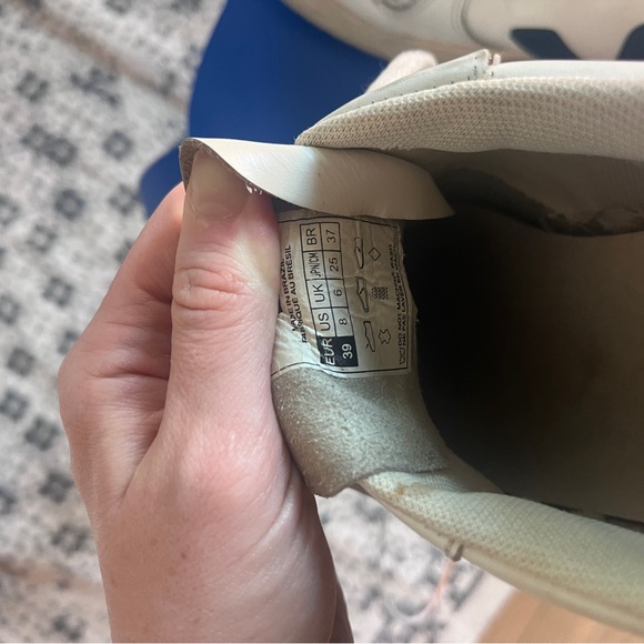 VEJA T2 women’s size 8 - Picture 6 of 6